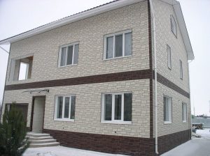 fasadnaya panel kamen belyj alta profil